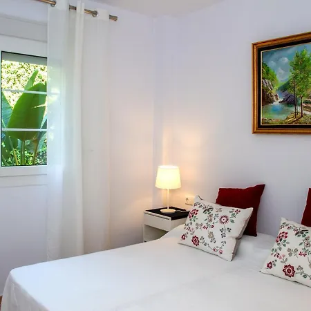 Lyrioshomes Banus-altos Del Rodeo Marbella